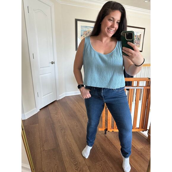 ST. JOHN TANK Medium PETITE - Picture 2 of 10